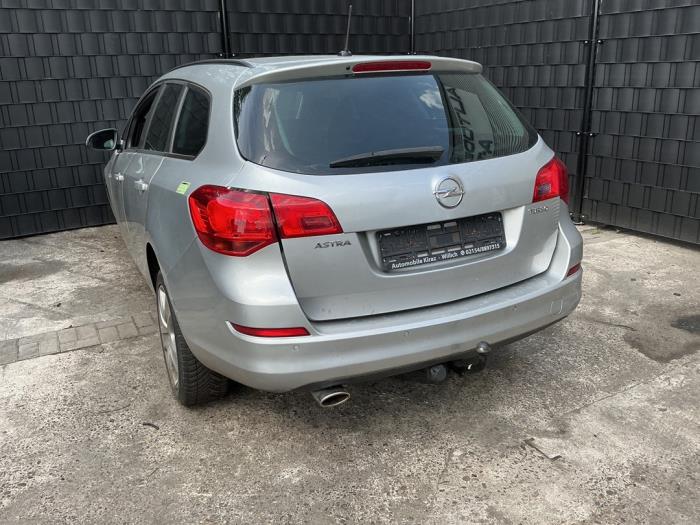 Gebruikte Rembol Opel Astra J Sports Tourer (PD8/PE8/PF8) 1.4 Turbo 16V Prijs € 29,99 Margeregeling aangeboden door A-Team Automotive