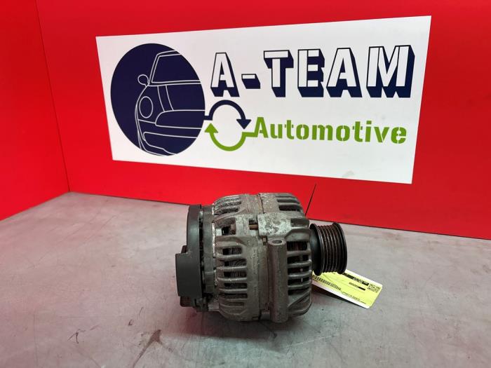 Gebruikte Dynamo Dacia Logan MCV I (KS) 1.6 Prijs € 39,99 Margeregeling aangeboden door A-Team Automotive