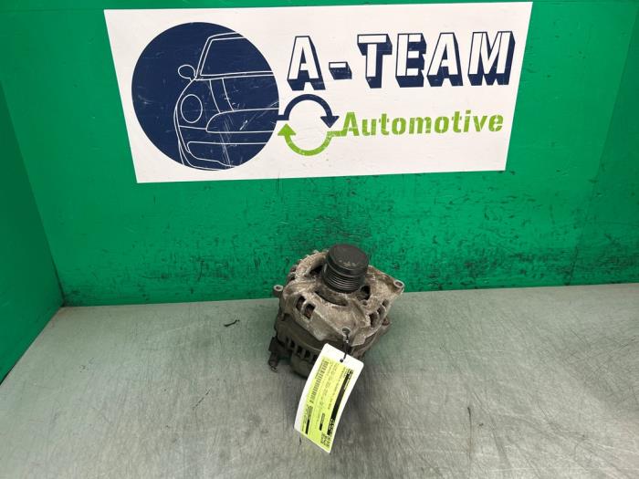 Gebruikte Dynamo Mercedes A (W176) 1.6 A-180 16V Prijs € 29,99 Margeregeling aangeboden door A-team Automotive