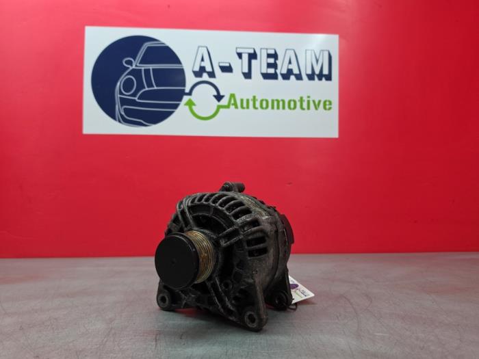 Gebruikte Dynamo Nissan NV 200 (M20M) 1.5 dCi 86 Prijs € 49,99 Margeregeling aangeboden door A-Team Automotive