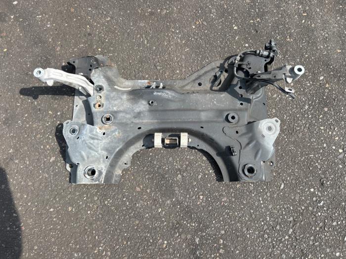 Gebruikte Subframe Peugeot 308 SW (L4/L9/LC/LJ/LR) 1.2 12V e-THP PureTech 130 Prijs € 128,99 Margeregeling aangeboden door A-team Automotive
