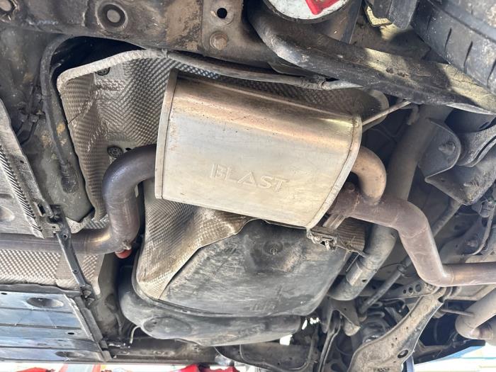 Gebruikte Uitlaat Middendemper Volkswagen Golf VII (AUA) 2.0 GTI 16V Performance Package Prijs op aanvraag aangeboden door A-team Automotive