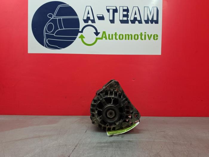 Gebruikte Alternator Volkswagen Polo IV (9N1/2/3) 1.2 Prijs € 24,99 Margeregeling aangeboden door A-Team Automotive