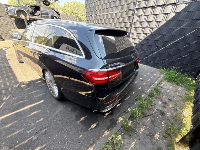 Gebruikte Bumper achter Mercedes E Estate (S213) E-200d 2.0 Turbo 16V Prijs € 599,99 Margeregeling aangeboden door A-team Automotive