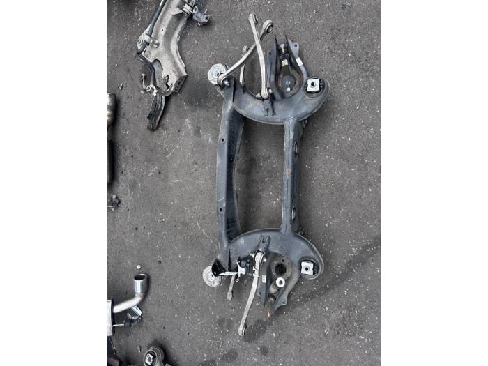 Gebruikte Subframe Mercedes C (W205) C-180 1.6 16V Prijs € 119,99 Margeregeling aangeboden door A-team Automotive