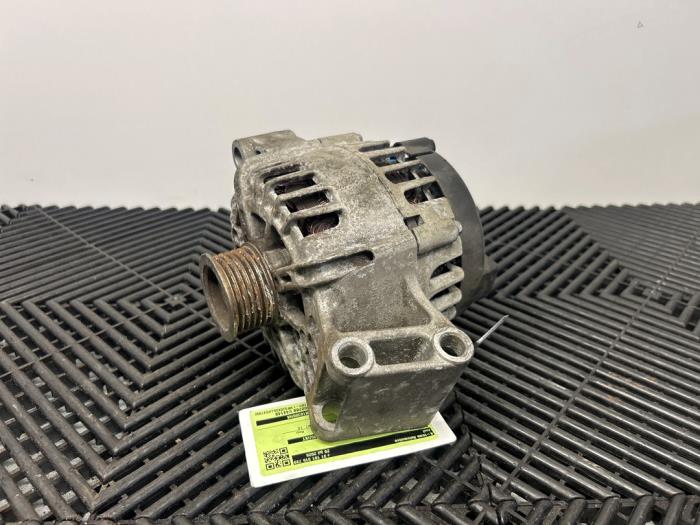 Gebruikte Dynamo Ford Fiesta 6 (JA8) 1.25 16V Prijs € 24,99 Margeregeling aangeboden door A-team Automotive