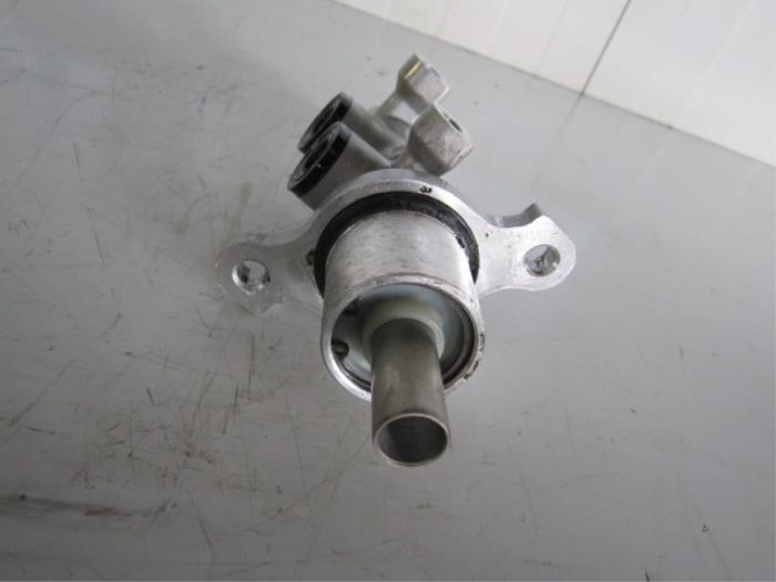 Glówny cylinder hamulcowy - 42db13a9-ae34-49f9-a661-7106048b19b9.jpg