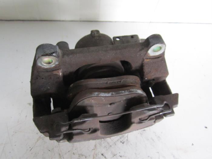 Front brake calliper, right - 3fc190fb-f6a3-4da0-a9ad-0f78f252b6d1.jpg