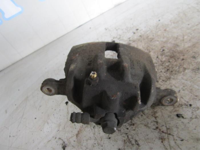 Front brake calliper, left - 95f8c8a4-f050-4e4a-8cab-ac5f12e72711.jpg