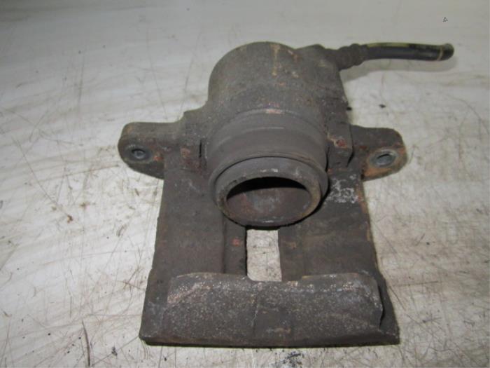 Front brake calliper, right - cb6f1f39-0e06-4be2-89a2-0cf9d75b2395.jpg
