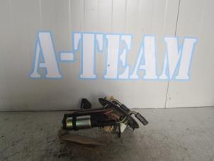 Gebruikte Benzinepomp Mazda 323 P (BA15) 1.5i 16V Prijs € 24,99 Margeregeling aangeboden door A-Team Automotive