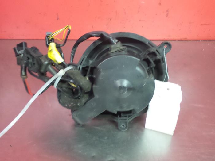 Motor de ventilador de calefactor - e5162617-899e-462f-bb15-7c7225e95d53.jpg