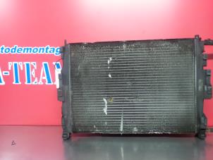 Gebruikte Radiateur Renault Megane II (BM/CM) 1.5 dCi 80 Prijs € 29,99 Margeregeling aangeboden door A-Team Automotive