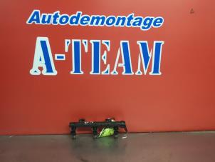 Gebruikte Injector brug Volkswagen Up! (121) 1.0 12V 75 Prijs € 69,99 Margeregeling aangeboden door A-Team Automotive