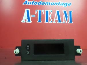 Gebruikte Display Interieur Opel Astra G (F08/48) 2.0 16V Prijs € 14,99 Margeregeling aangeboden door A-Team Automotive