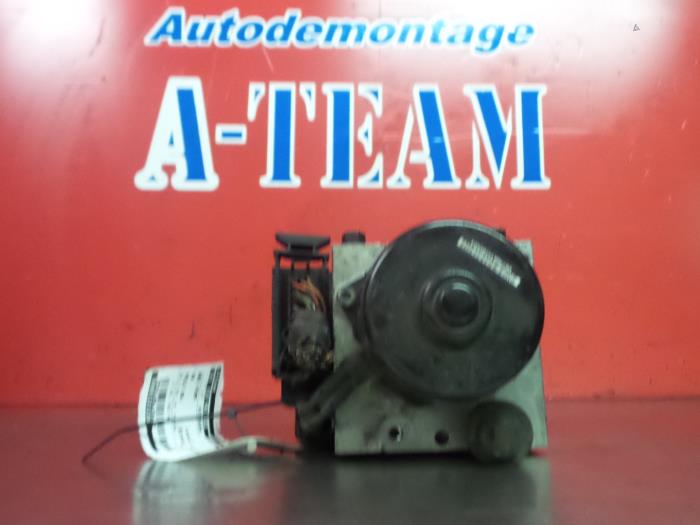 Gebruikte ABS Pomp Volkswagen Polo III (6N2) 1.4 TDI Prijs € 19,99 Margeregeling aangeboden door A-Team Automotive