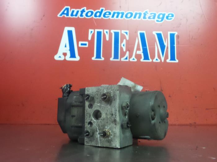 Gebruikte ABS Pomp Peugeot 406 Coupé (8C) 2.0 16V Prijs € 69,99 Margeregeling aangeboden door A-Team Automotive