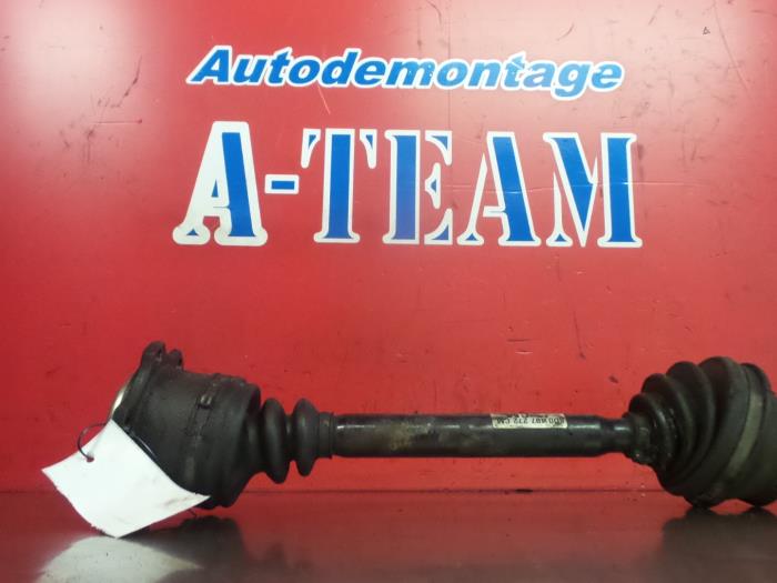 Gebruikte Aandrijfas rechts-voor Audi A4 Avant (B5) 2.5 TDI V6 24V Prijs € 24,99 Margeregeling aangeboden door A-Team Automotive