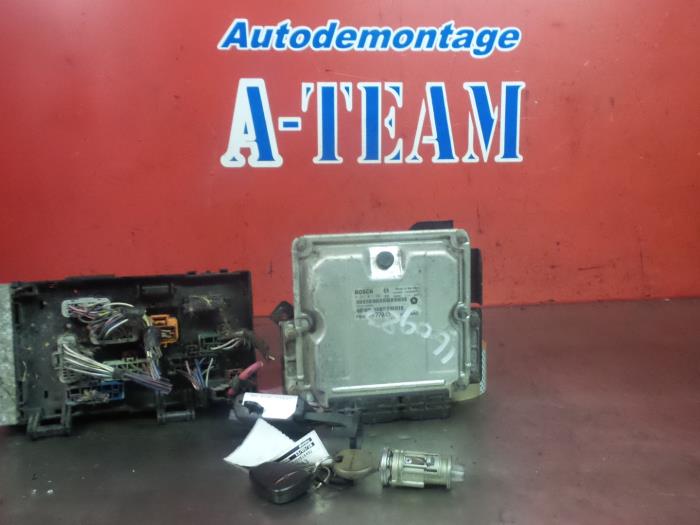 Gebruikte Computer Motormanagement Chrysler Voyager/Grand Voyager (RG/RS) 2.8 CRD 16V Autom. Prijs € 194,99 Margeregeling aangeboden door A-Team Automotive