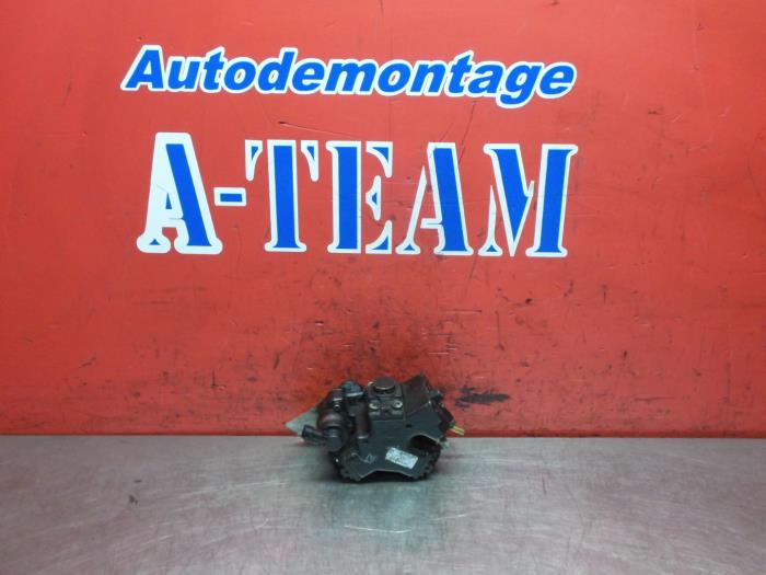 Dieselpomp van een Opel Corsa 2013