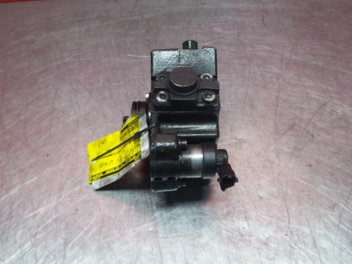 Dieselpomp van een Opel Corsa 2013