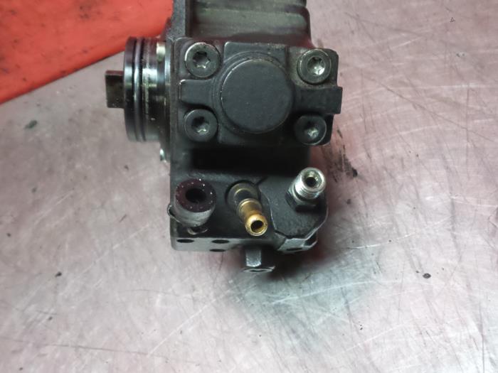 Dieselpomp van een Opel Corsa 2013