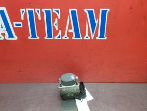 Gebruikte ABS Pomp Renault Scénic II (JM) 1.6 16V Prijs € 49,99 Margeregeling aangeboden door A-Team Automotive