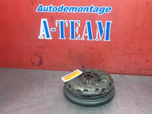 Gebruikte Dubbele massa vliegwiel Toyota Avensis Wagon (T25/B1E) 2.2 D-4D 16V Prijs € 149,99 Margeregeling aangeboden door A-Team Automotive