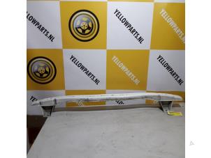 Gebruikte Bumperbalk achter Suzuki Ignis (FH) 1.3 16V Prijs € 30,00 Margeregeling aangeboden door Yellow Parts