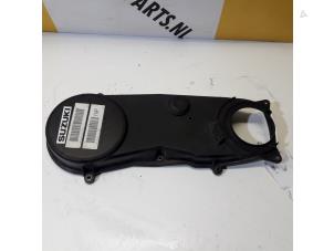 Gebruikte Distributiedeksel Suzuki Swift (SF310/413) 1.0i Prijs € 15,00 Margeregeling aangeboden door Yellow Parts