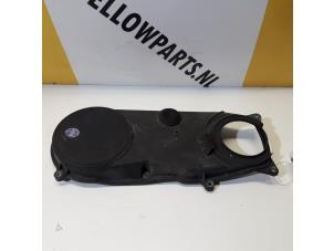 Gebruikte Distributiedeksel Suzuki Alto (SH410) 1.0 GA,GL MPi Prijs € 15,00 Margeregeling aangeboden door Yellow Parts