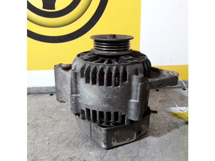 Gebruikte Dynamo Suzuki Baleno (GC/GD) 1.6 16V Prijs € 29,99 Margeregeling aangeboden door Yellow Parts