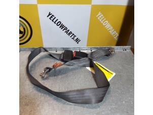 Gebruikte Veiligheidsgordel midden-achter Suzuki Vitara (ET/FT/TA) 2.0i V6 24V Prijs € 20,00 Margeregeling aangeboden door Yellow Parts