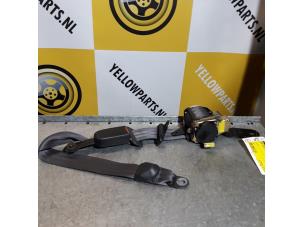 Gebruikte Gordelspanner rechts Suzuki Baleno (GC/GD) 1.9 TDI Prijs € 30,00 Margeregeling aangeboden door Yellow Parts