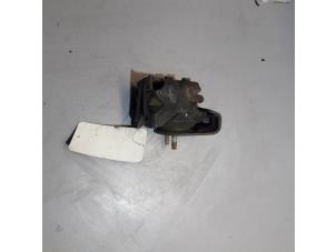 Gebruikte Motorsteun Suzuki Grand Vitara I (FT/GT/HT) Prijs € 25,00 Margeregeling aangeboden door Yellow Parts