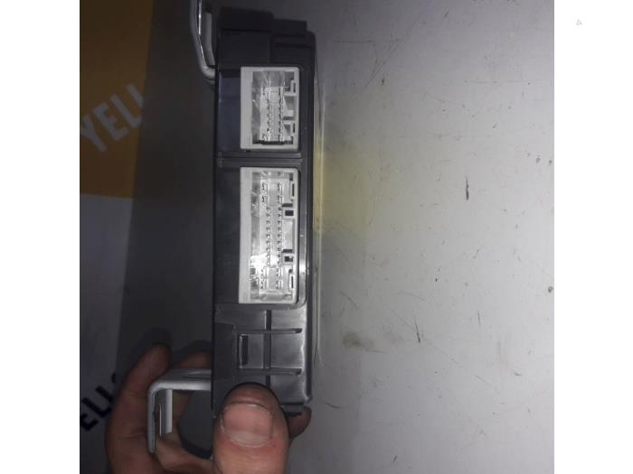 Computer Body Control van een Suzuki Swift (ZA/ZC/ZD) 1.2 16V 2012