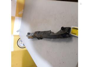 Gebruikte Frontbalk Suzuki Alto 1.0 12V Prijs € 34,99 Margeregeling aangeboden door Yellow Parts