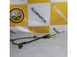 Gebruikte Handrem Kabel Suzuki Swift (ZA/ZC/ZD1/2/3/9) 1.6 Sport VVT 16V Prijs € 20,00 Margeregeling aangeboden door Yellow Parts