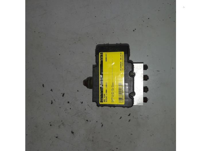 Gebruikte ABS Pomp Suzuki Liana (ERC/ERD/RH4) 1.6 MPi 16V Prijs € 69,00 Margeregeling aangeboden door Yellow Parts