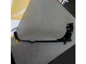 Gebruikte Bumperbalk achter Suzuki Liana (ERC/ERD/RH4) 1.6 MPi 16V Prijs € 25,00 Margeregeling aangeboden door Yellow Parts