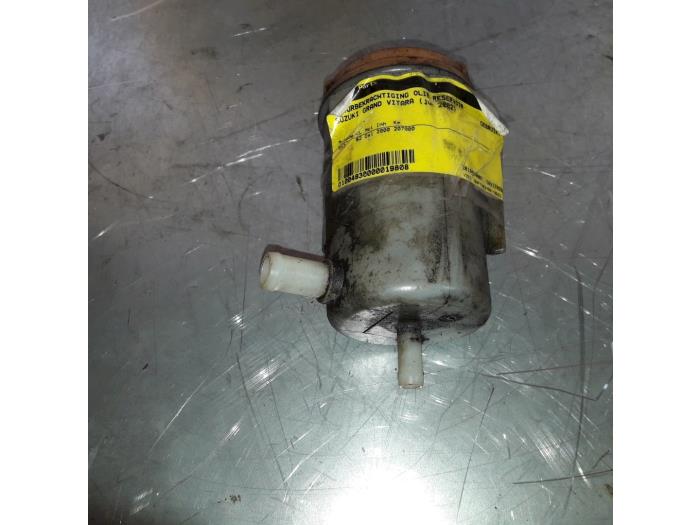 Gebruikte Servo Oliereservoir Suzuki Grand Vitara I (FT/GT/HT) 2.0 TDi II Prijs € 19,99 Margeregeling aangeboden door Yellow Parts