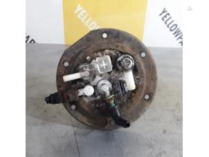 Gebruikte Benzinepomp Suzuki Alto (RF410) 1.1 16V Prijs € 29,99 Margeregeling aangeboden door Yellow Parts