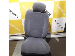 Gebruikte Voorstoel rechts Suzuki Liana (ERC/ERD/RH4) 1.6 MPi 16V Prijs op aanvraag aangeboden door Yellow Parts