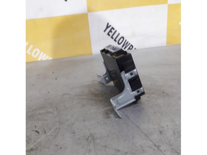 Computer Body Control van een Suzuki Swift (ZA/ZC/ZD) 1.2 16V 2011