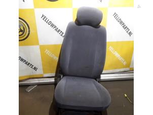 Gebruikte Voorstoel rechts Suzuki Liana (ERC/ERD/RH4) 1.6 MPi 16V Prijs op aanvraag aangeboden door Yellow Parts
