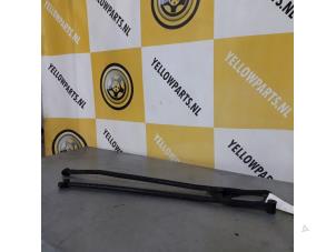 Gebruikte Schakelstang Suzuki Baleno (GC/GD) 1.6 16V Prijs € 25,00 Margeregeling aangeboden door Yellow Parts