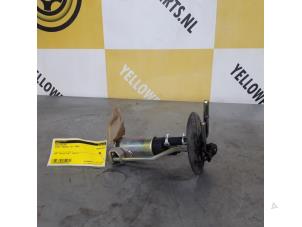 Gebruikte Benzinepomp Suzuki Baleno (GC/GD) 1.6 16V Prijs € 25,00 Margeregeling aangeboden door Yellow Parts