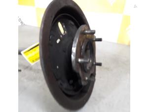 Gebruikte Aandrijfas links-achter Suzuki Jimny Hardtop 1.3i 16V 4x4 Prijs € 70,00 Margeregeling aangeboden door Yellow Parts