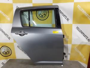Gebruikte Deur 4Deurs rechts-achter Suzuki Swift (ZA/ZC/ZD1/2/3/9) 1.3 VVT 16V Prijs € 125,00 Margeregeling aangeboden door Yellow Parts