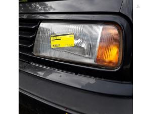 Gebruikte Koplamp links Suzuki Vitara (ET/FT/TA) 1.6 Prijs € 50,00 Margeregeling aangeboden door Yellow Parts